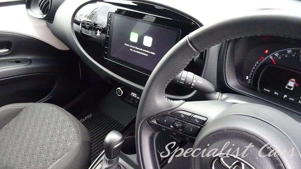 2024 TOYOTA AYGO X 2024 TOYOTA AYGO X