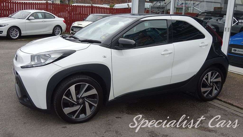 2024 TOYOTA AYGO X 2024 TOYOTA AYGO X