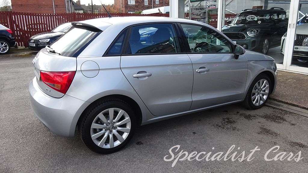 2014 AUDI A1 2014 AUDI A1