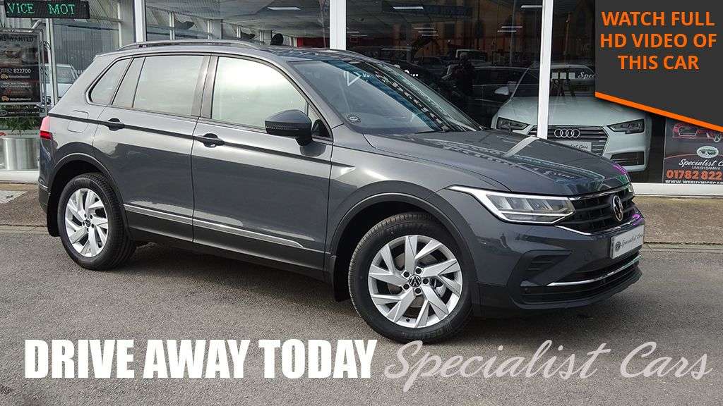A 2022 VOLKSWAGEN TIGUAN 2.0 TDI Life SUV 5dr Diesel Manual Euro 6 (s/s) (150 ps) A 2022 VOLKSWAGEN TIGUAN 2.0 TDI Life SUV 5dr Diesel Manual Euro 6 (s/s) (150 ps)