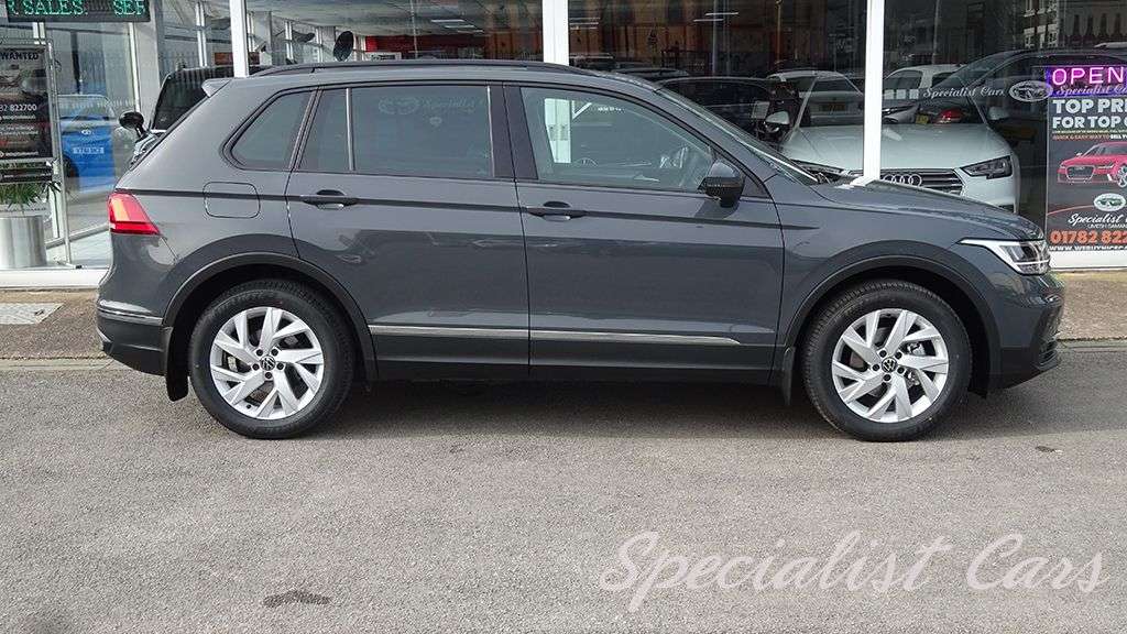 2022 VOLKSWAGEN TIGUAN 2022 VOLKSWAGEN TIGUAN