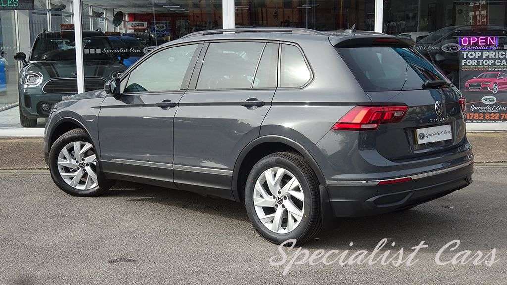 2022 VOLKSWAGEN TIGUAN 2022 VOLKSWAGEN TIGUAN