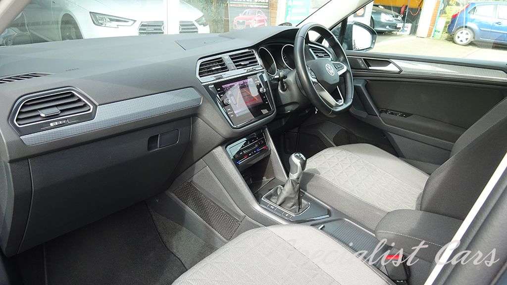 2022 VOLKSWAGEN TIGUAN 2022 VOLKSWAGEN TIGUAN