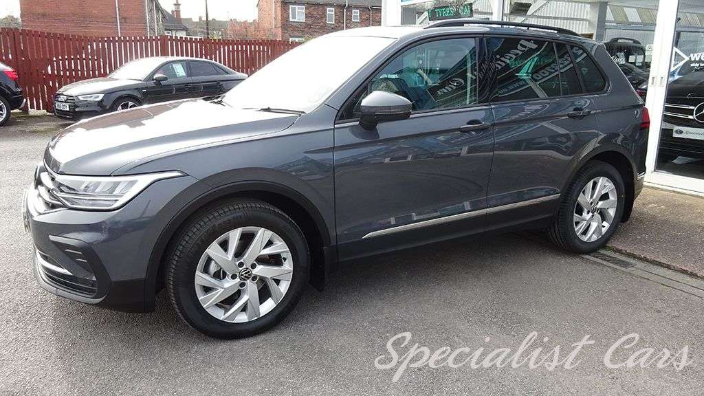 2022 VOLKSWAGEN TIGUAN 2022 VOLKSWAGEN TIGUAN