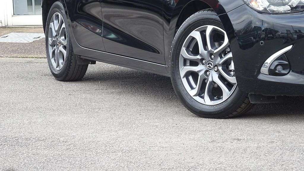 2017 MAZDA MAZDA2 2017 MAZDA MAZDA2