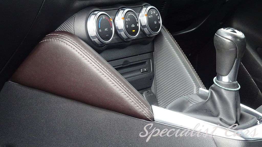 2017 MAZDA MAZDA2 2017 MAZDA MAZDA2