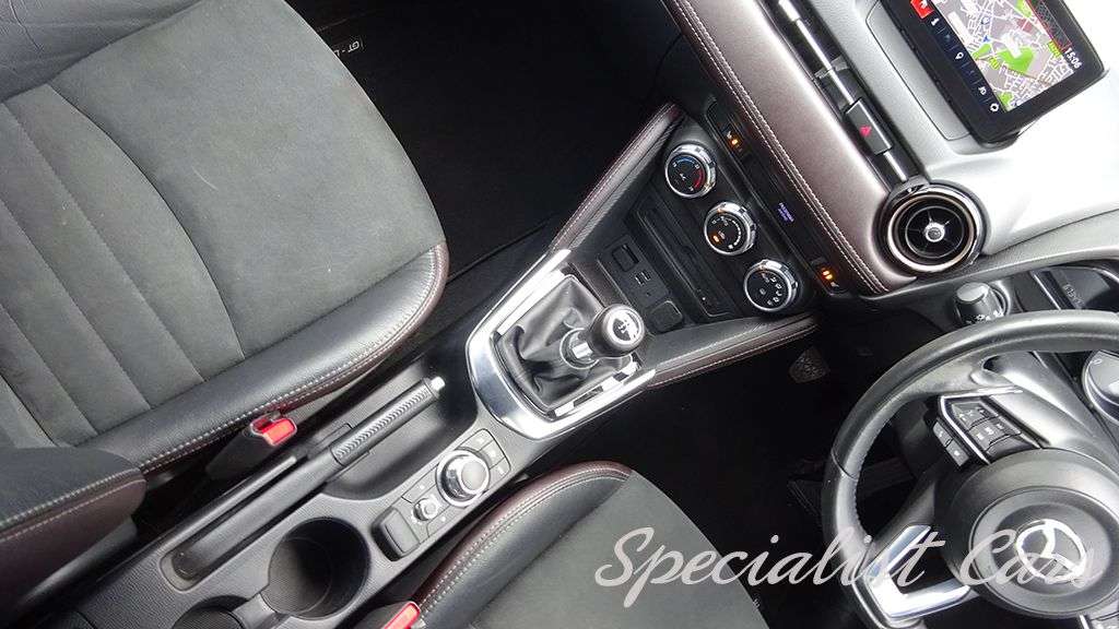 2017 MAZDA MAZDA2 2017 MAZDA MAZDA2