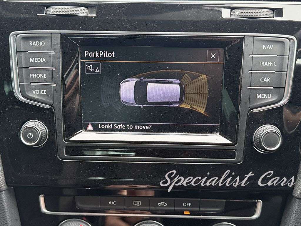 A 2014 VOLKSWAGEN GOLF 2.0 TDI BlueMotion Tech GT Hatchback 5dr Diesel DSG Euro 5 (s/s) (150 ps) A 2014 VOLKSWAGEN GOLF 2.0 TDI BlueMotion Tech GT Hatchback 5dr Diesel DSG Euro 5 (s/s) (150 ps)