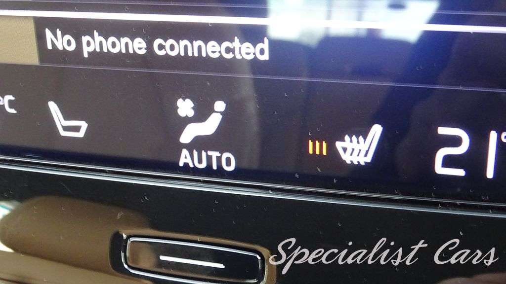 2019 VOLVO XC40 2019 VOLVO XC40