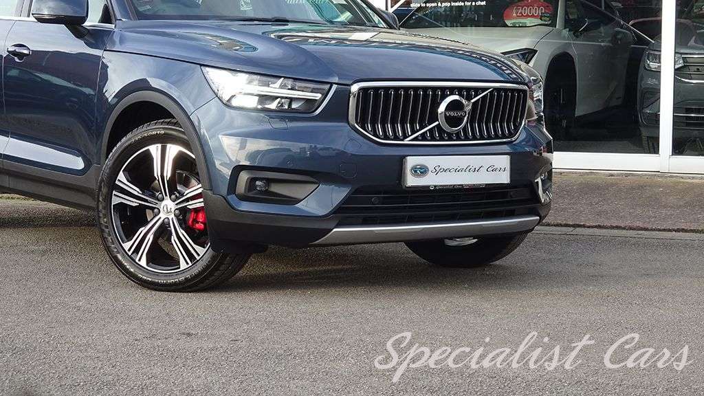 2019 VOLVO XC40 2019 VOLVO XC40