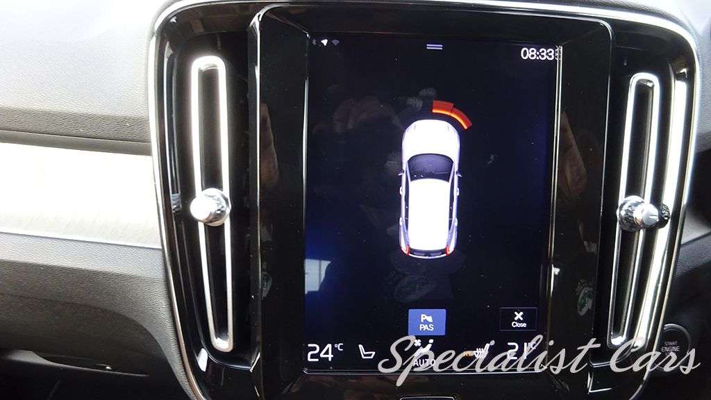 2019 VOLVO XC40 2019 VOLVO XC40