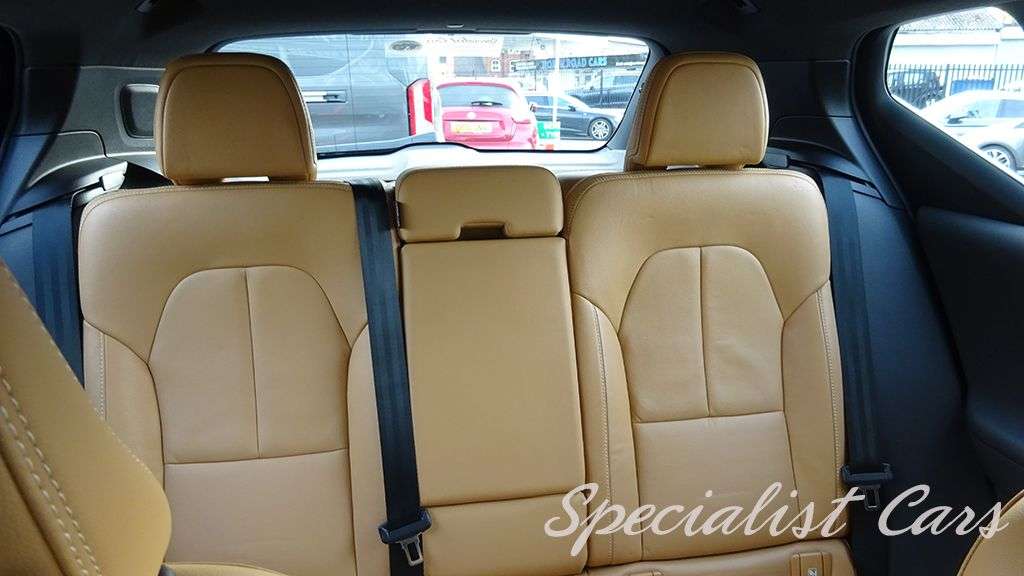 2019 VOLVO XC40 2019 VOLVO XC40