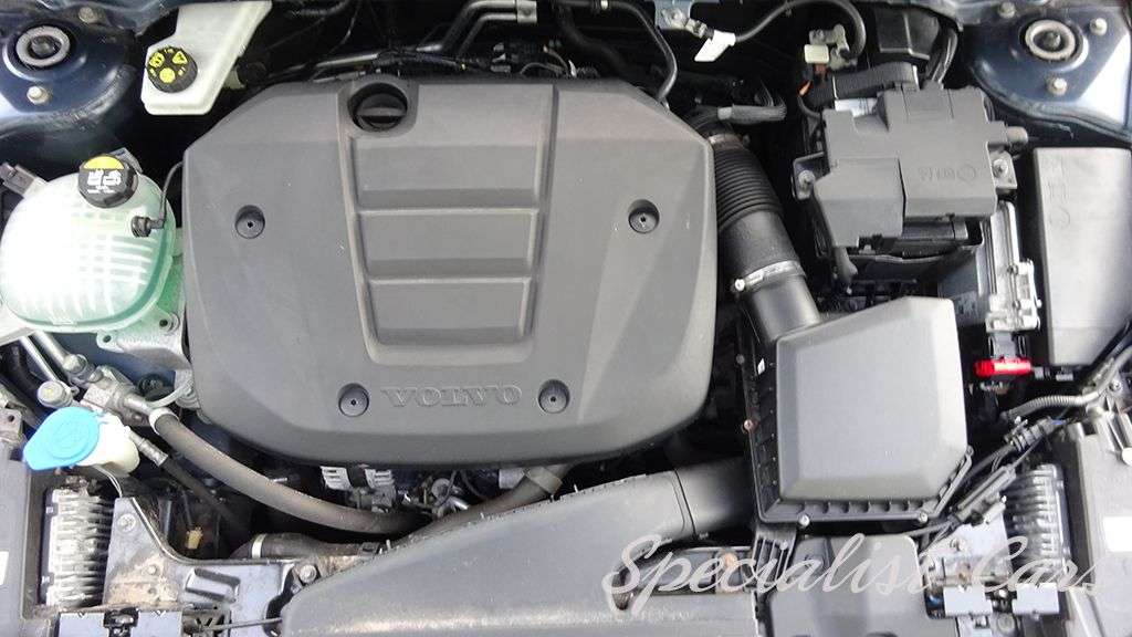 2019 VOLVO XC40 2019 VOLVO XC40