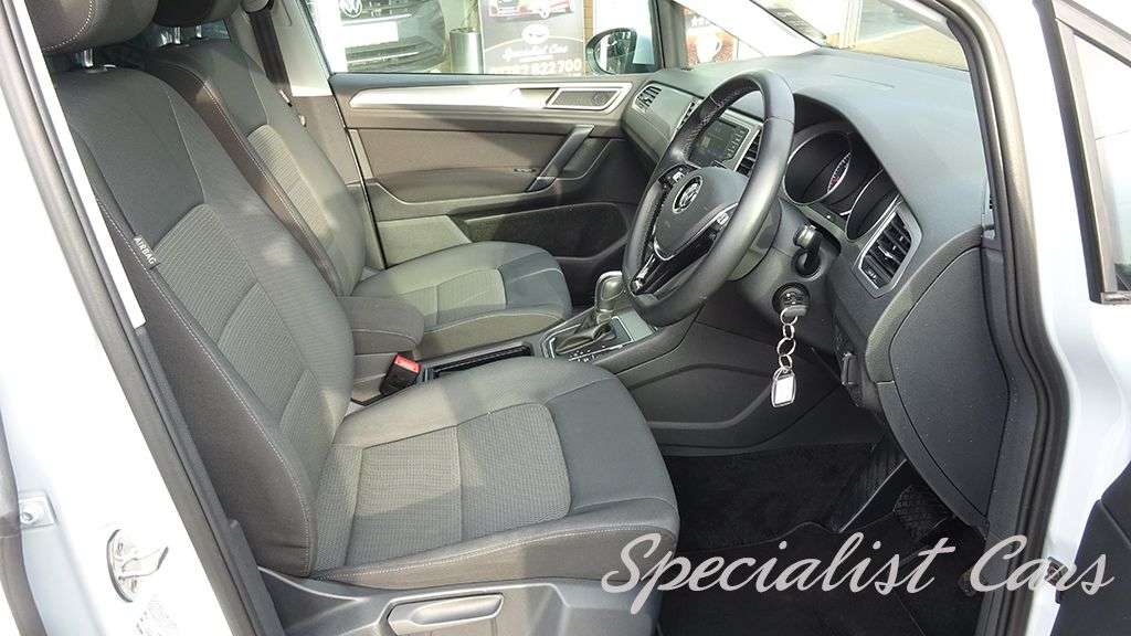 2017 VOLKSWAGEN GOLF SV 2017 VOLKSWAGEN GOLF SV
