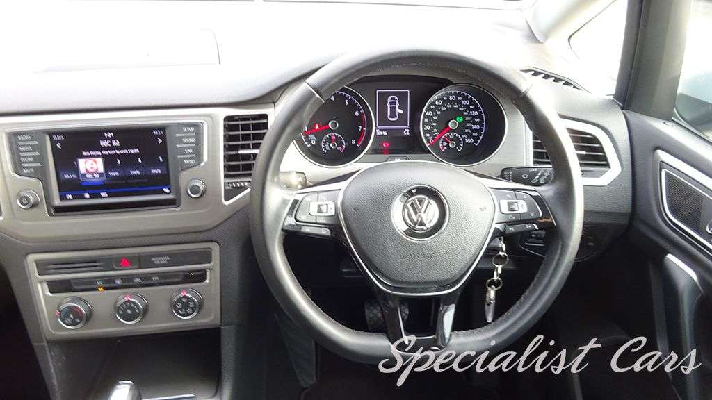 2017 VOLKSWAGEN GOLF SV 2017 VOLKSWAGEN GOLF SV