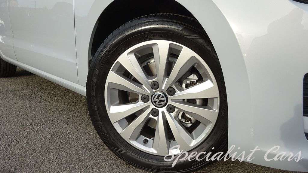 2017 VOLKSWAGEN GOLF SV 2017 VOLKSWAGEN GOLF SV