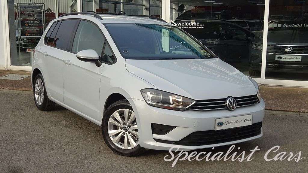 2017 VOLKSWAGEN GOLF SV 2017 VOLKSWAGEN GOLF SV