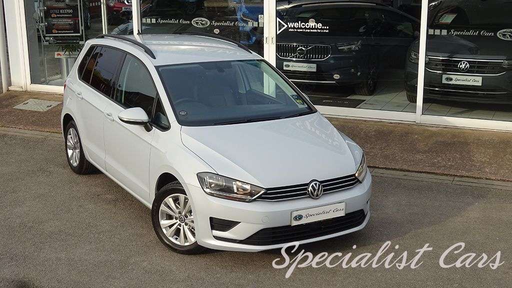 2017 VOLKSWAGEN GOLF SV 2017 VOLKSWAGEN GOLF SV