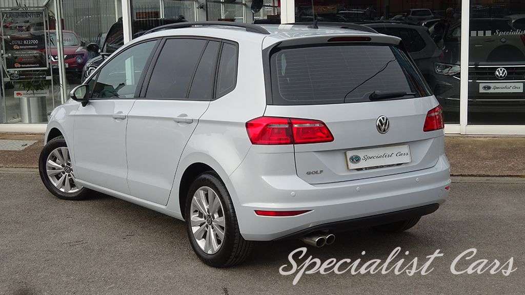 2017 VOLKSWAGEN GOLF SV 2017 VOLKSWAGEN GOLF SV
