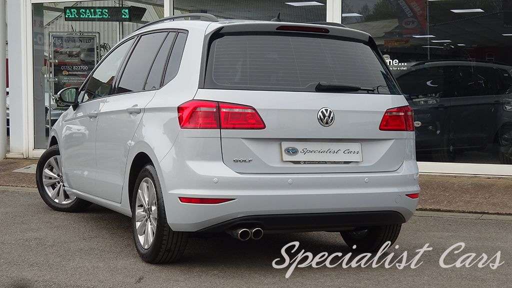 2017 VOLKSWAGEN GOLF SV 2017 VOLKSWAGEN GOLF SV
