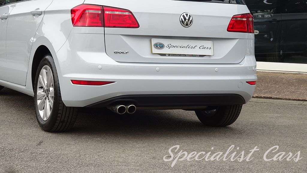 2017 VOLKSWAGEN GOLF SV 2017 VOLKSWAGEN GOLF SV