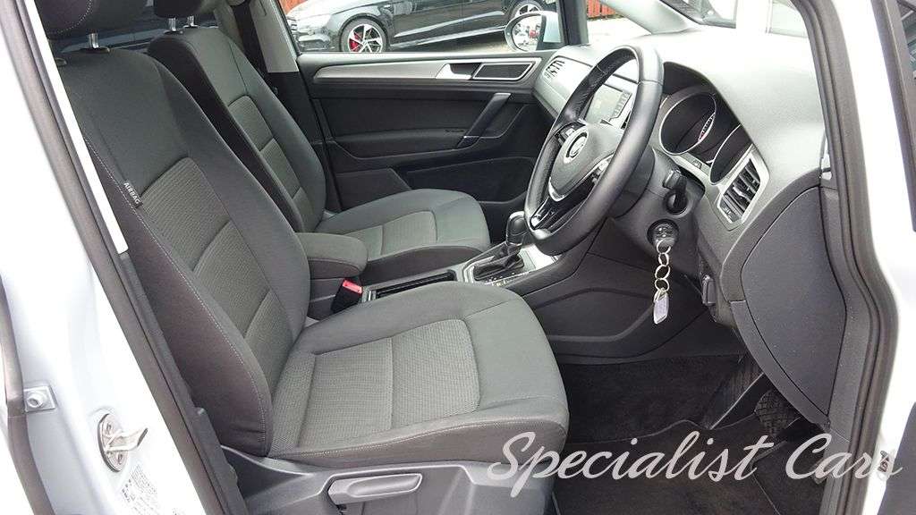 2017 VOLKSWAGEN GOLF SV 2017 VOLKSWAGEN GOLF SV