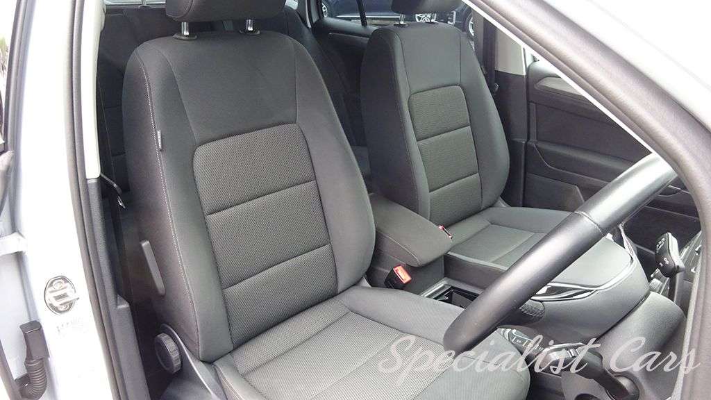 2017 VOLKSWAGEN GOLF SV 2017 VOLKSWAGEN GOLF SV