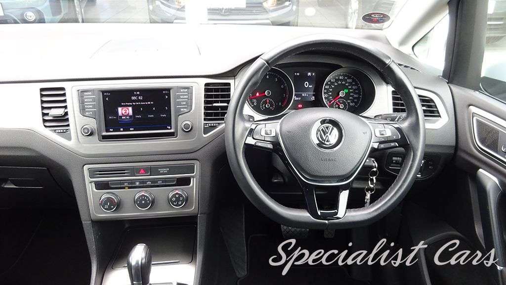 2017 VOLKSWAGEN GOLF SV 2017 VOLKSWAGEN GOLF SV