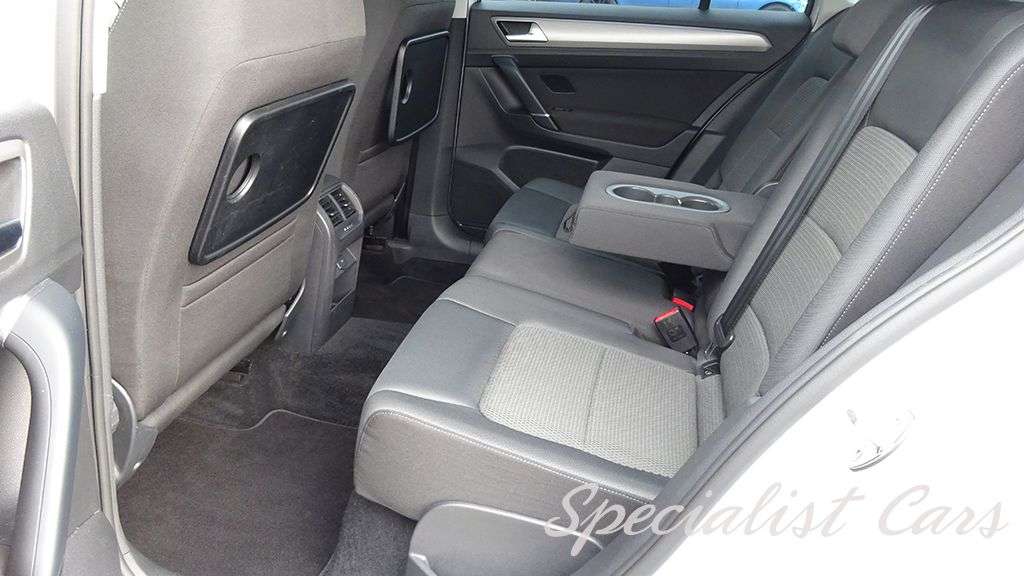 2017 VOLKSWAGEN GOLF SV 2017 VOLKSWAGEN GOLF SV
