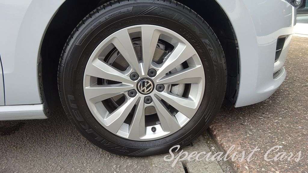 2017 VOLKSWAGEN GOLF SV 2017 VOLKSWAGEN GOLF SV