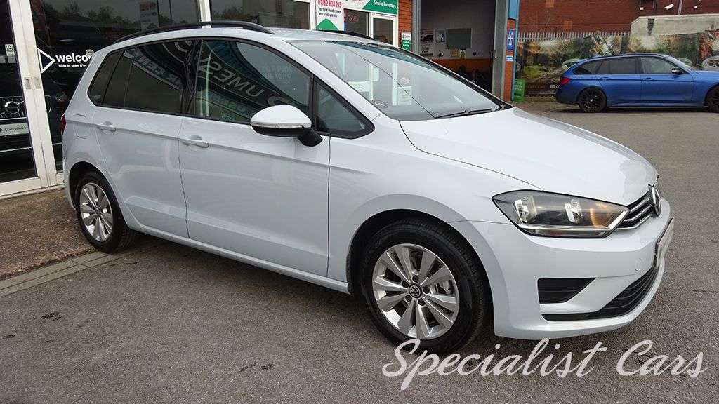 2017 VOLKSWAGEN GOLF SV 2017 VOLKSWAGEN GOLF SV
