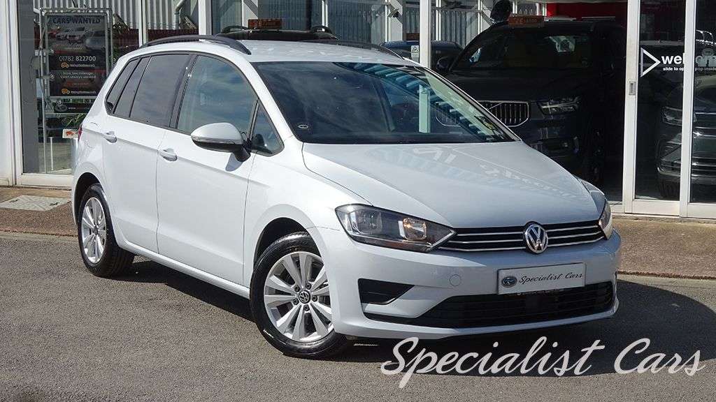 2017 VOLKSWAGEN GOLF SV 2017 VOLKSWAGEN GOLF SV