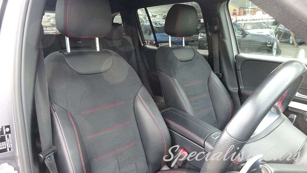 A 2021 MERCEDES-BENZ GLB 2.0 GLB220d AMG Line (Premium) SUV 5dr Diesel 8G-DCT 4MATIC Euro 6 (s/s) (5 A 2021 MERCEDES-BENZ GLB 2.0 GLB220d AMG Line (Premium) SUV 5dr Diesel 8G-DCT 4MATIC Euro 6 (s/s) (5