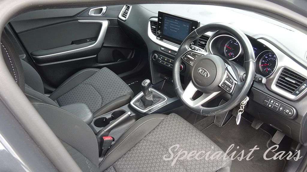 2020 KIA XCEED 2020 KIA XCEED