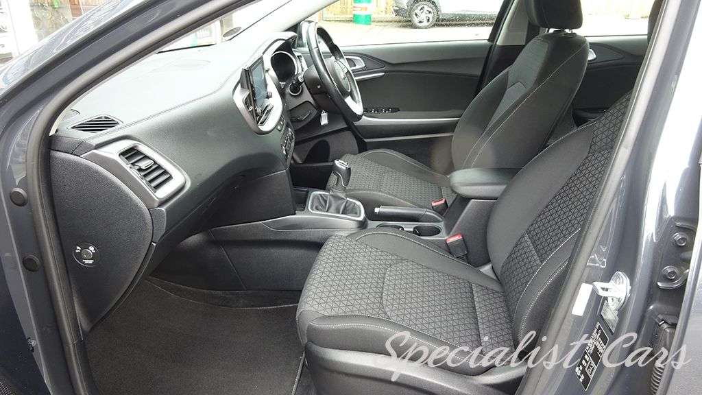 2020 KIA XCEED 2020 KIA XCEED