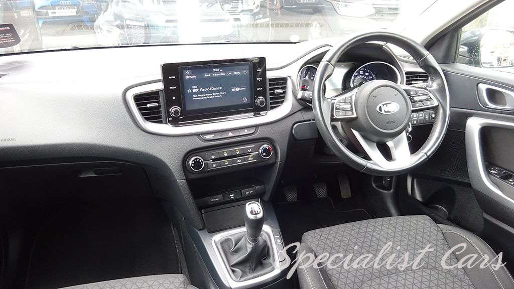 2020 KIA XCEED 2020 KIA XCEED