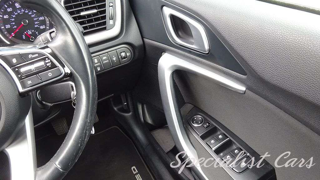 2020 KIA XCEED 2020 KIA XCEED