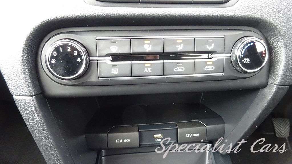2020 KIA XCEED 2020 KIA XCEED