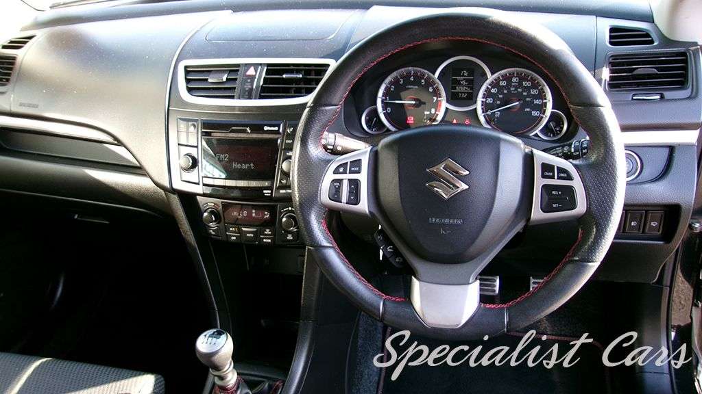 A 2013 SUZUKI SWIFT 1.6 Sport Hatchback 3dr Petrol Manual Euro 5 (SNav) (136 ps) A 2013 SUZUKI SWIFT 1.6 Sport Hatchback 3dr Petrol Manual Euro 5 (SNav) (136 ps)