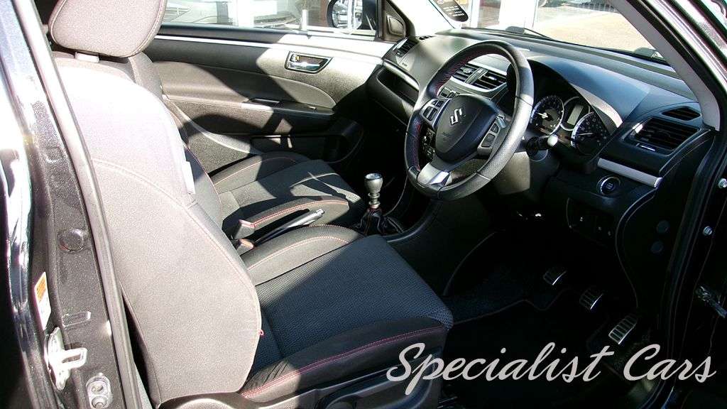 A 2013 SUZUKI SWIFT 1.6 Sport Hatchback 3dr Petrol Manual Euro 5 (SNav) (136 ps) A 2013 SUZUKI SWIFT 1.6 Sport Hatchback 3dr Petrol Manual Euro 5 (SNav) (136 ps)