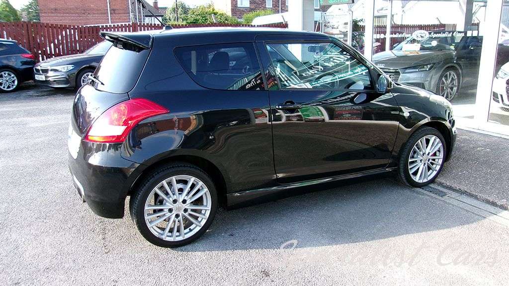 2013 SUZUKI SWIFT 2013 SUZUKI SWIFT