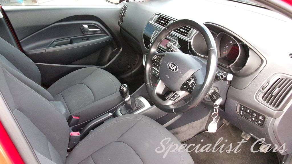 2016 KIA RIO 2016 KIA RIO