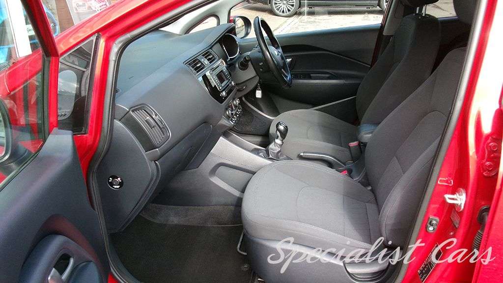2016 KIA RIO 2016 KIA RIO