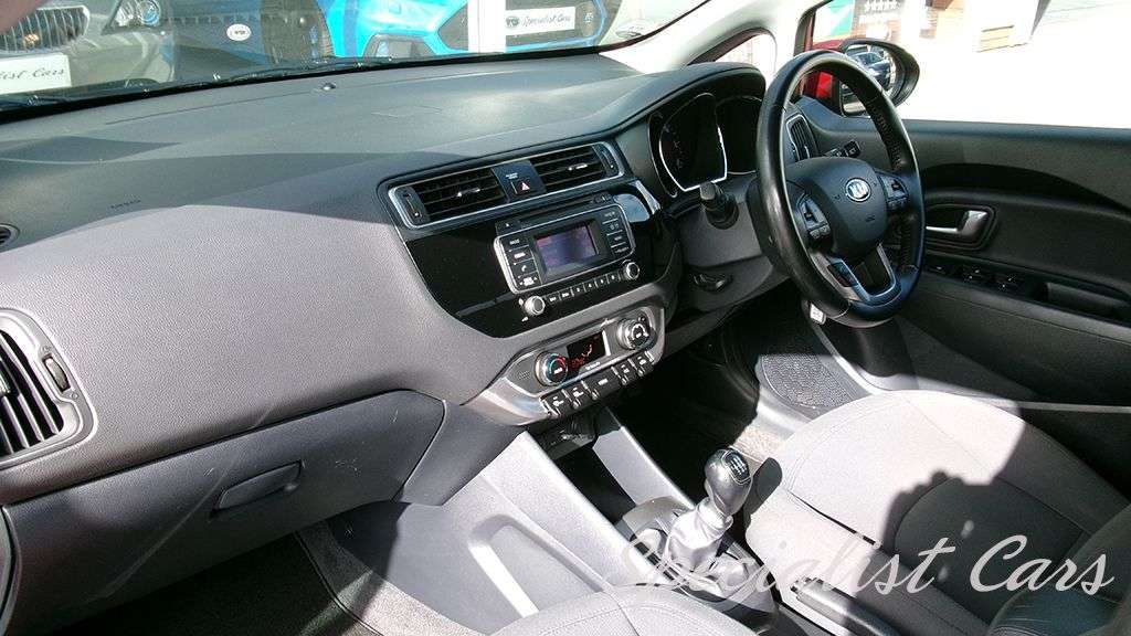2016 KIA RIO 2016 KIA RIO