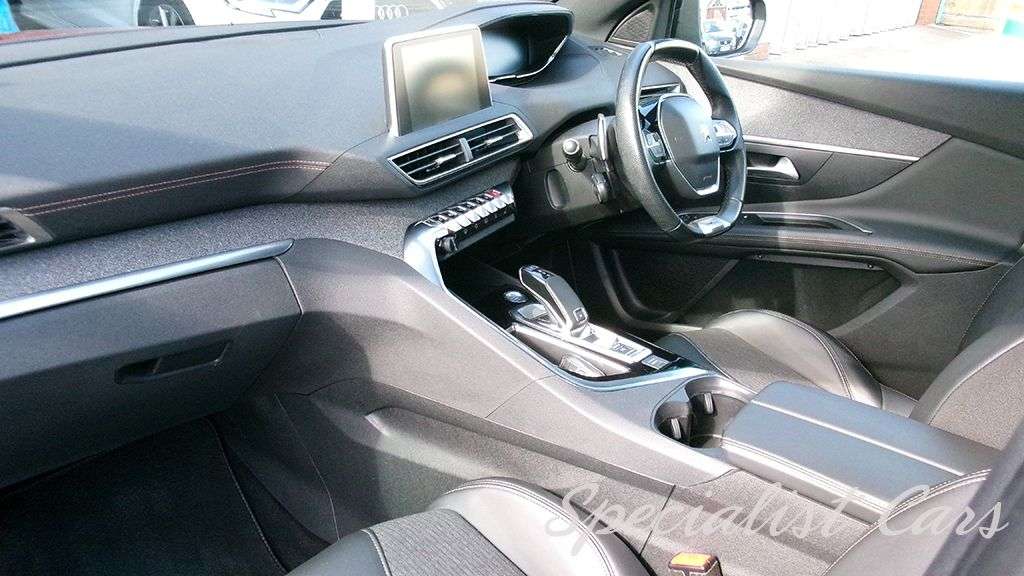 2019 PEUGEOT 3008 2019 PEUGEOT 3008