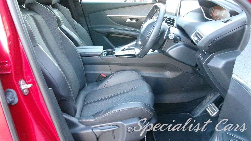 2019 PEUGEOT 3008 2019 PEUGEOT 3008