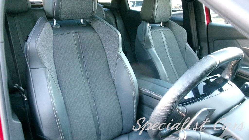 2019 PEUGEOT 3008 2019 PEUGEOT 3008