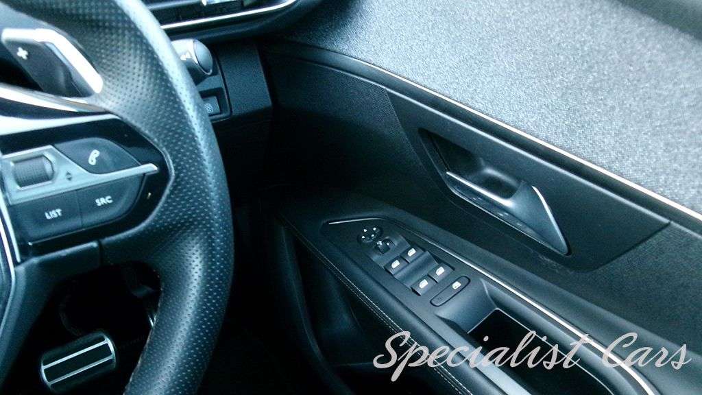 2019 PEUGEOT 3008 2019 PEUGEOT 3008