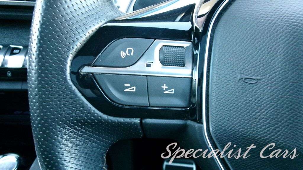 2019 PEUGEOT 3008 2019 PEUGEOT 3008