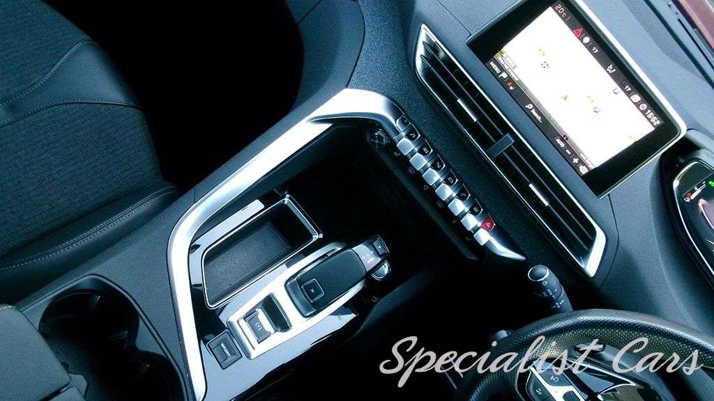 2019 PEUGEOT 3008 2019 PEUGEOT 3008